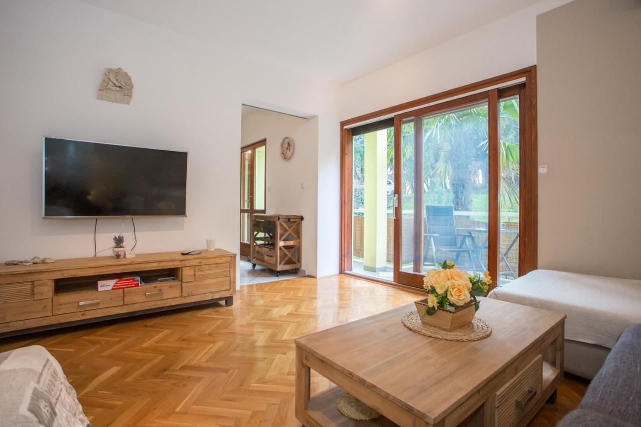 Apartment Mauro Porec Exterior photo