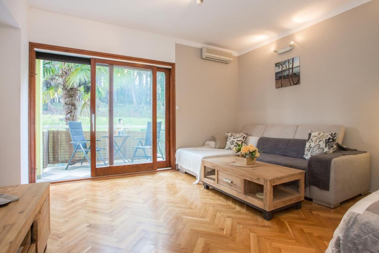Apartment Mauro Porec Exterior photo