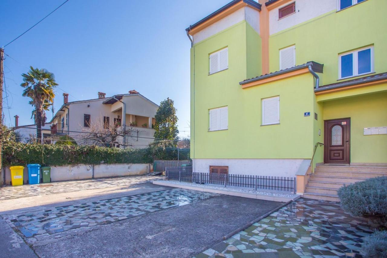 Apartment Mauro Porec Exterior photo